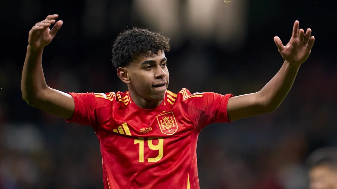 LAMINE YAMAL #19 Spain Home Soccer Jersey EURO 2024