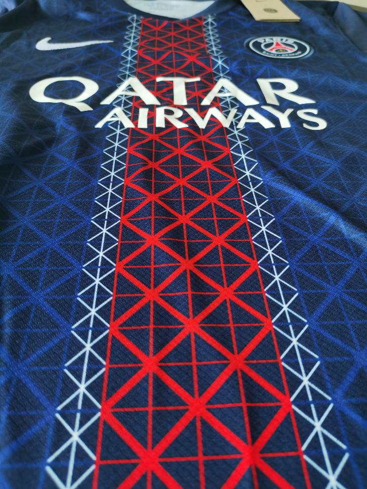 PSG 25/26 home shirt