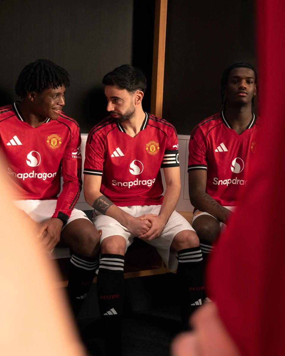 Manchester united home jersey 25/26